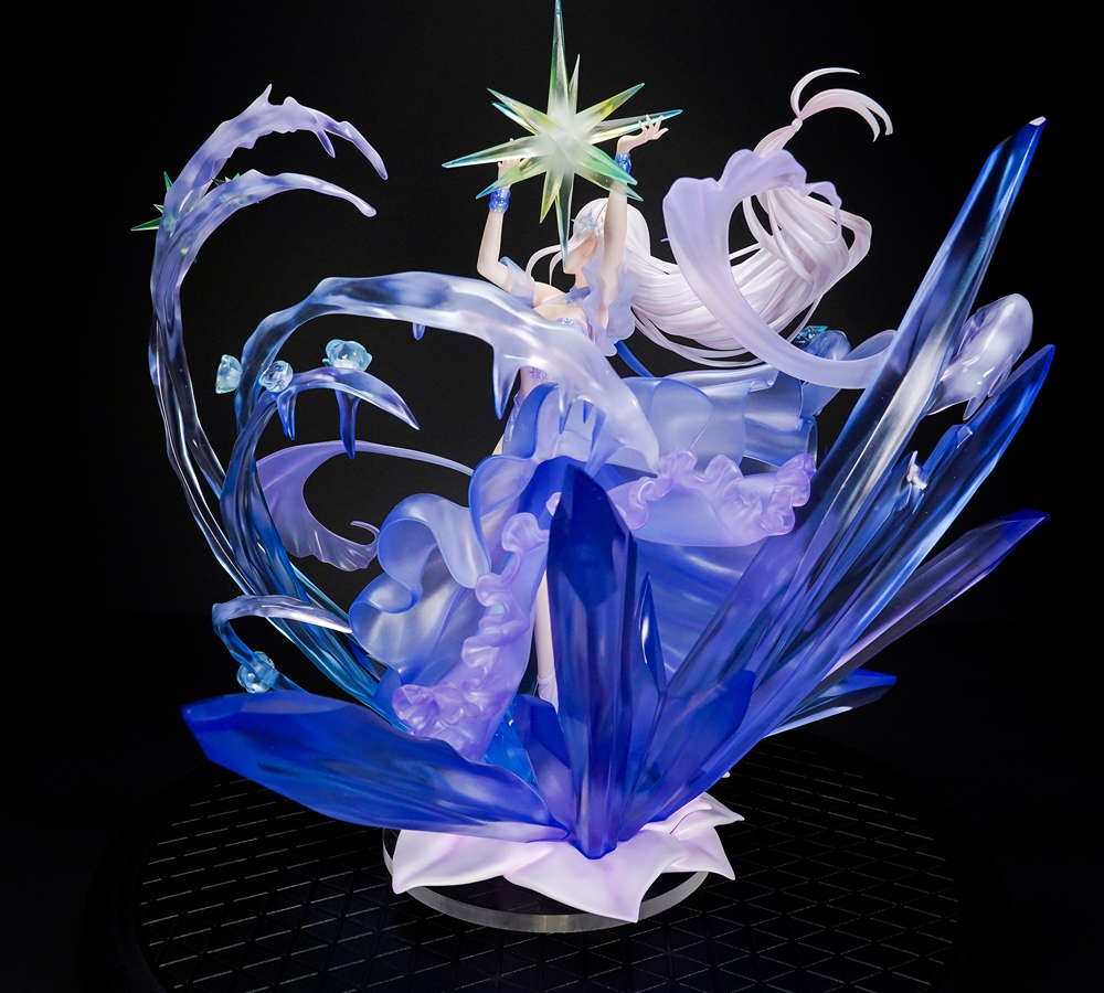 エミリア -Crystal Dress Ver- 1/7スケールフィギュア | Shibuya Scramble Figure