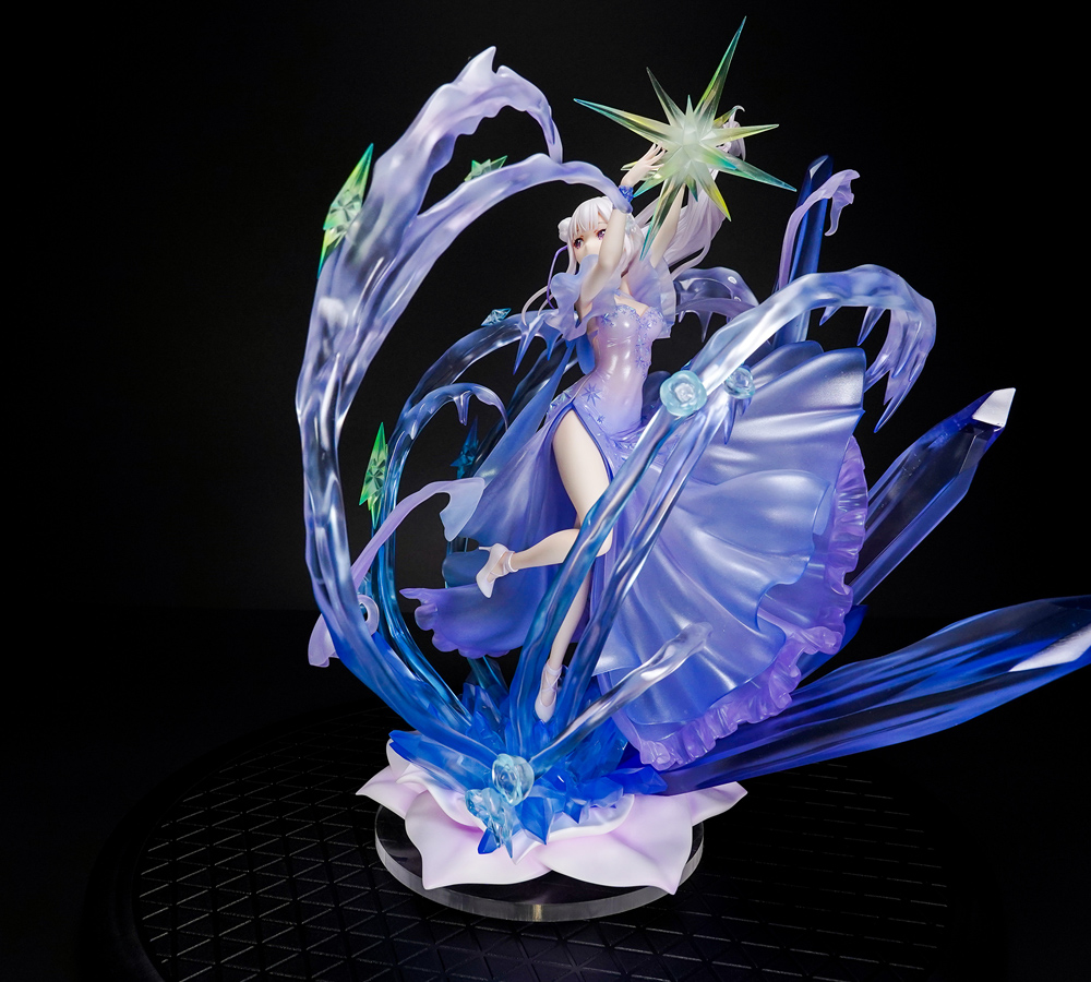 エミリア　crystal dress ver スケールフィギュア